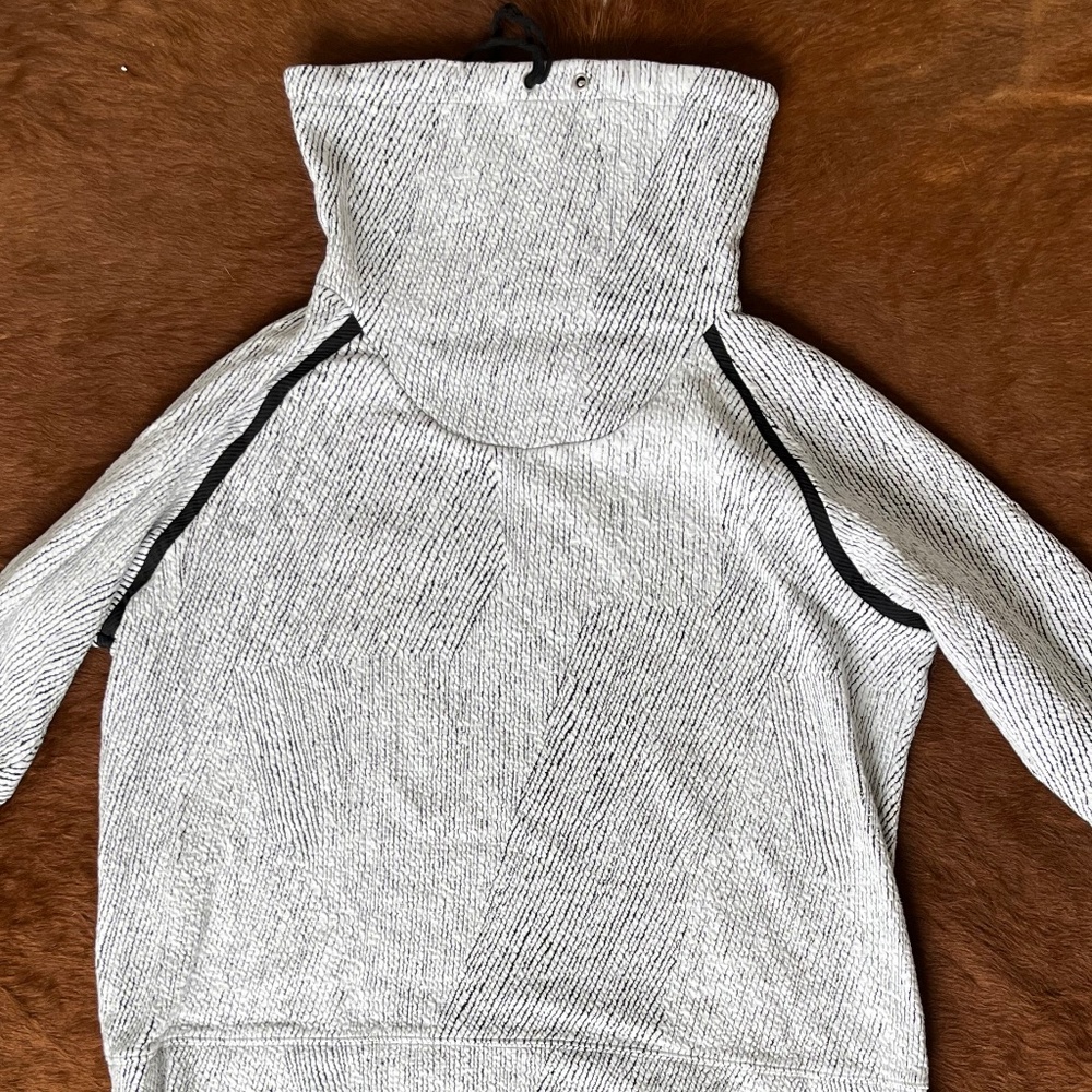 Jacket - Picture 2 of 3